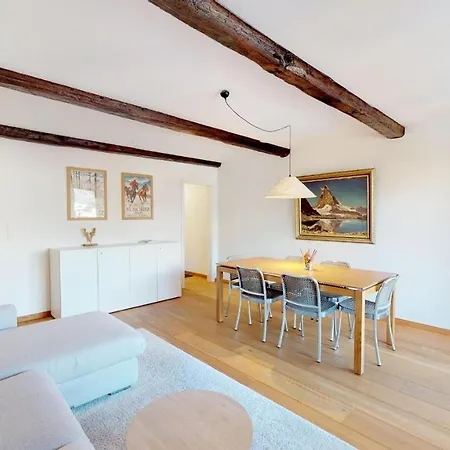 La Dmura Apartment *