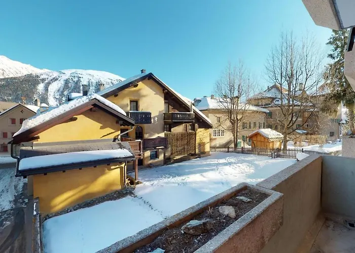 La Dmura Apartamento Samedan